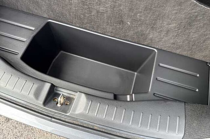 Honda Jazz e:HEV 1.5 i-MMD Hybrid SR 5dr eCVT 