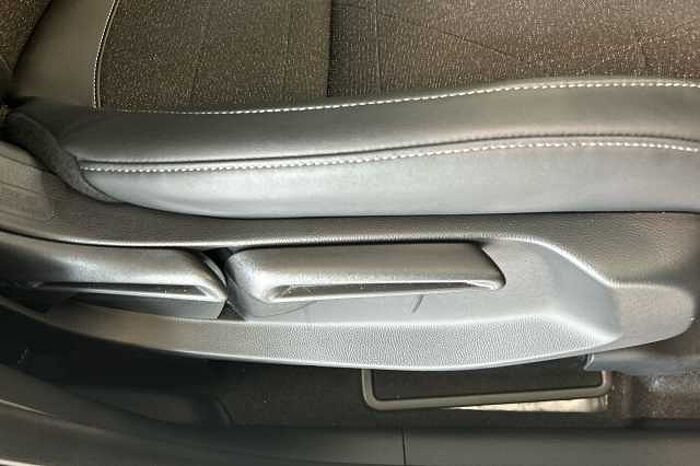 Honda HR-V e:HEV 1.5 eHEV Advance 5dr CVT 