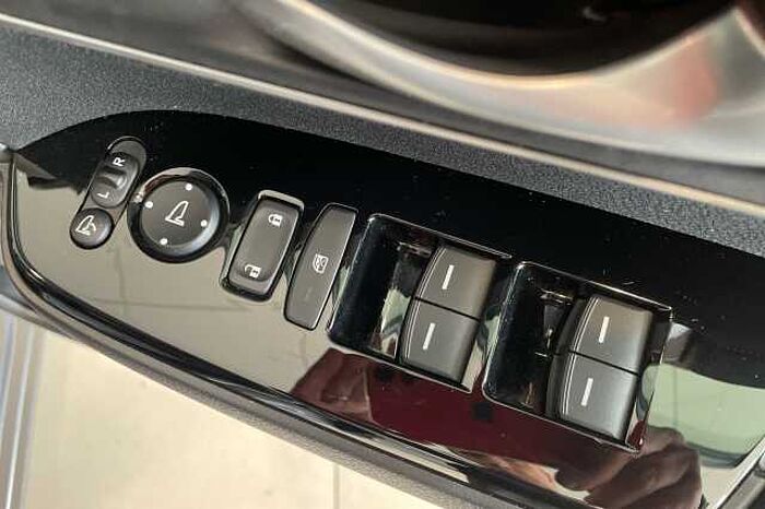 Honda CR-V Hybrid 2.0 i-MMD Hybrid SE 2WD 5dr eCVT 