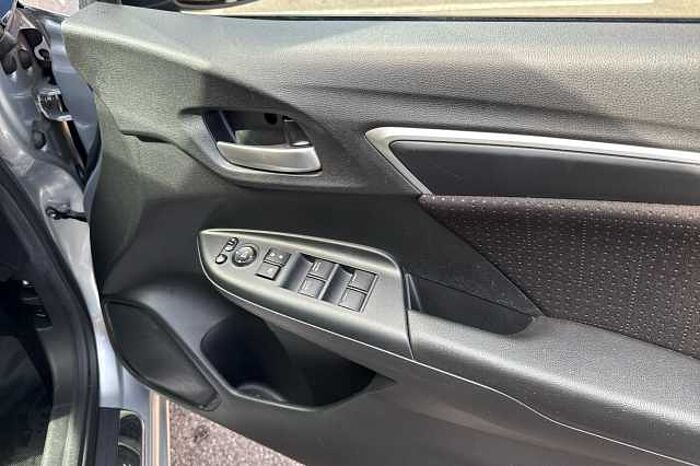 Honda Jazz 1.3 EX Navi 5dr 