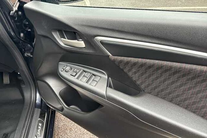 Honda Jazz 1.5 i-VTEC Sport 5dr Navi CVT 